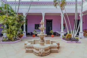 Hotel está diseñado para proporcionar a sus huéspedes una estancia memorable, permitiéndoles descubrir la belleza de la Península de Yucatán
